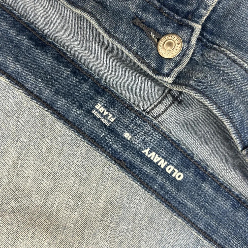 Size 12 Jeans 3 Pairs together . Old Navy(2) Wonderly(1) BGUC - Picture 2 of 13